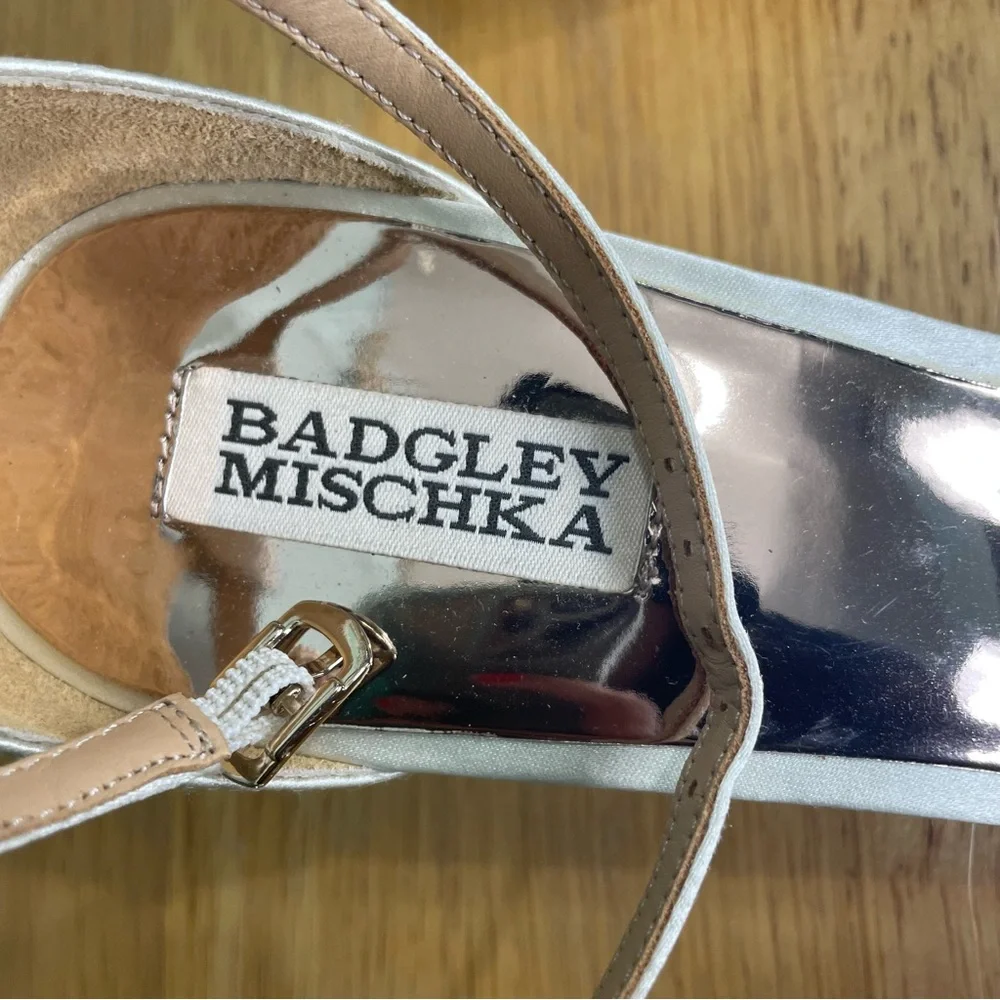 Badgley Mischka Triana Satin Open Toe Pumps Size 10‎ Cream